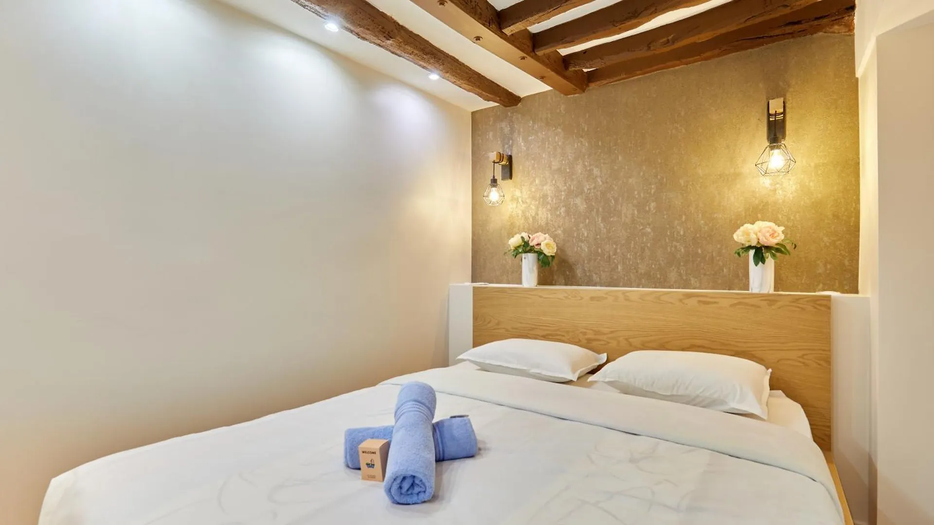 Rent A Room - Cosy 2Bdr باريس 0*,