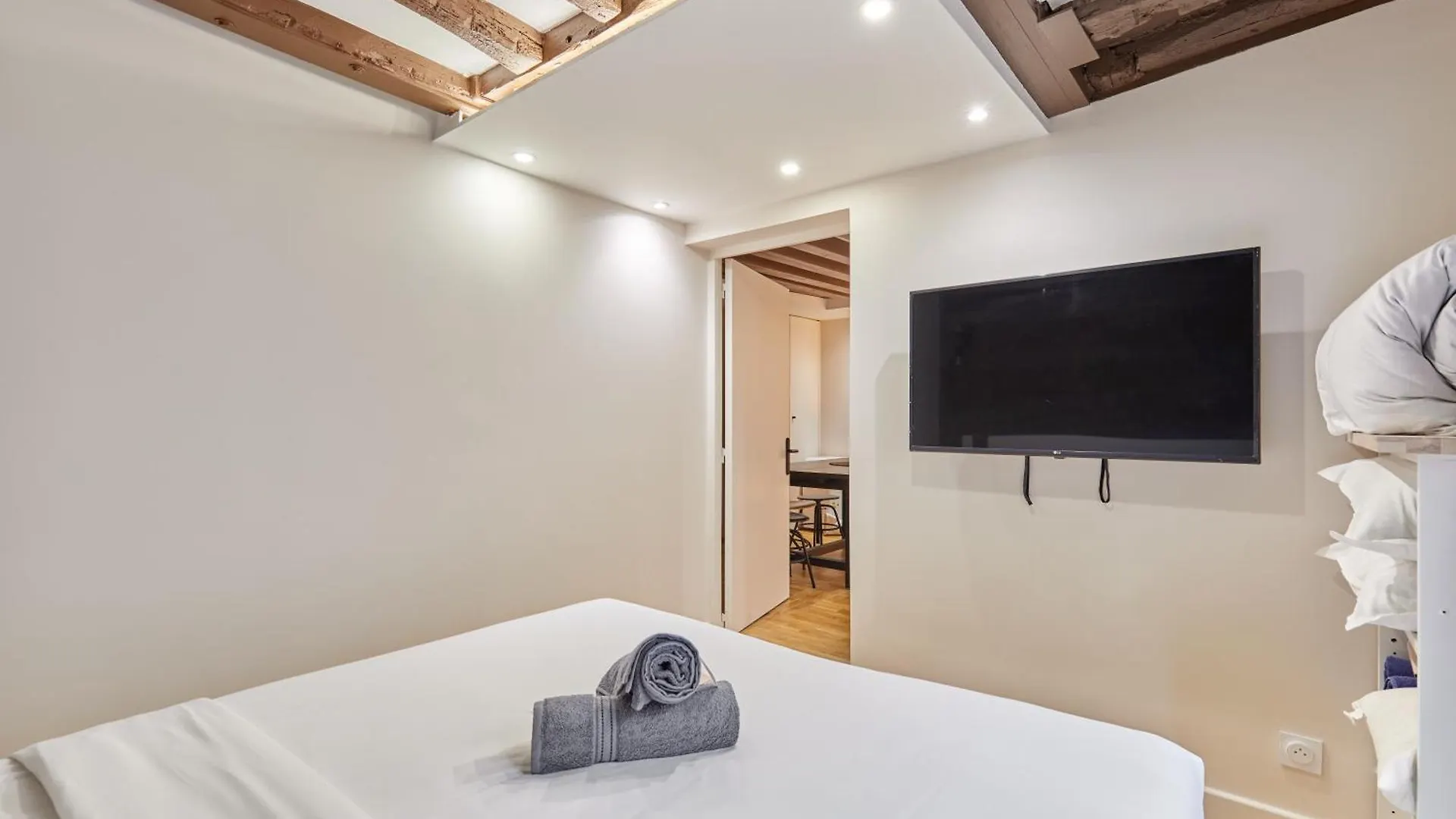 Apartman Rent A Room - Cosy 2Bdr Párizs Franciaország